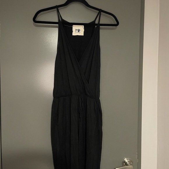 jumpsuit - Picture 2 of 2